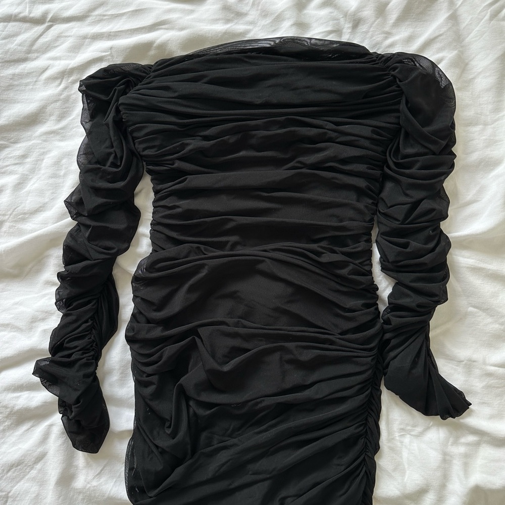 Babaton aritzia off the shoulder ruched dress